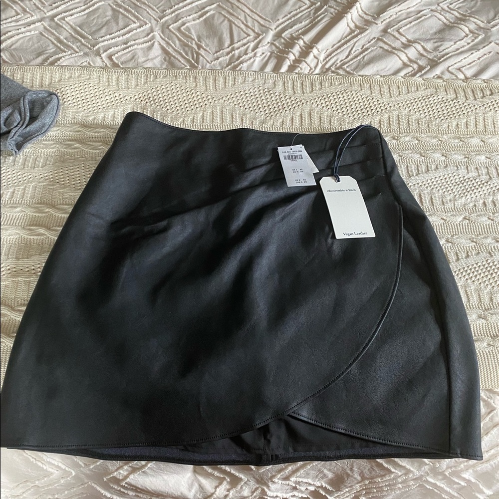 NWT Vegan Leather Skirt